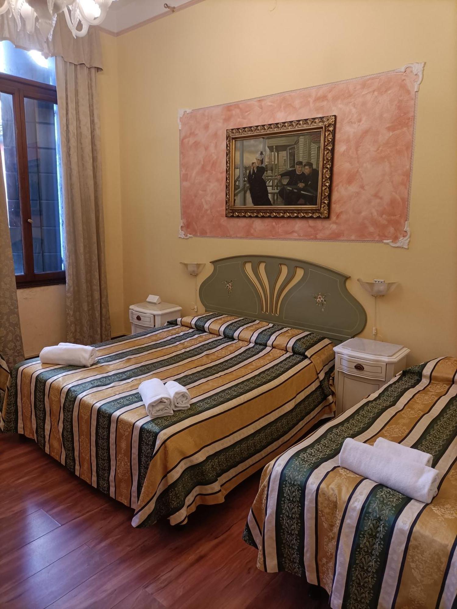 Palazzo Lion Morosini - Check In Presso Locanda Ai Santi Apostoli Venice Luaran gambar