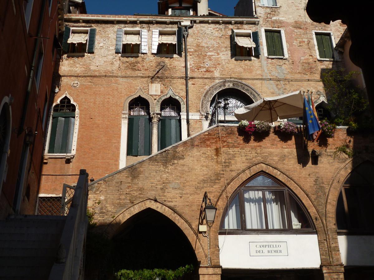 Palazzo Lion Morosini - Check In Presso Locanda Ai Santi Apostoli Venice Luaran gambar